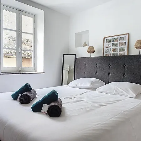 Le Iena شقة قرقشونه